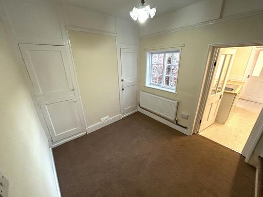 2 bedroom terraced house to rent - Photo 1