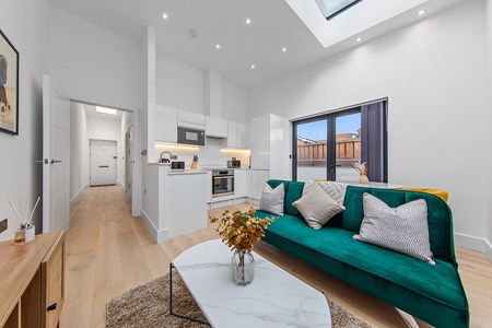 London Road - Photo 2