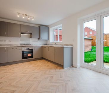 3 bedroom semi-detached house to rent - Photo 4