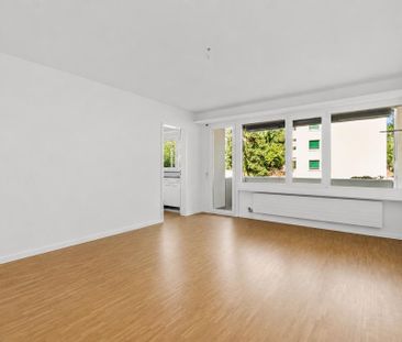 Grosse Aktion! - Gemütliche 3.5 Zimmer-Wohnung mit Balkon! - Foto 1