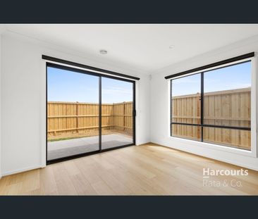 9 Newcastle Road, Rockbank, Vic 3335 - Photo 4