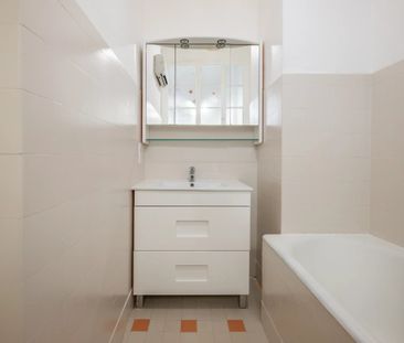 NICE CARABACEL - STUDIO MEUBLE MEZZANINE - Photo 6