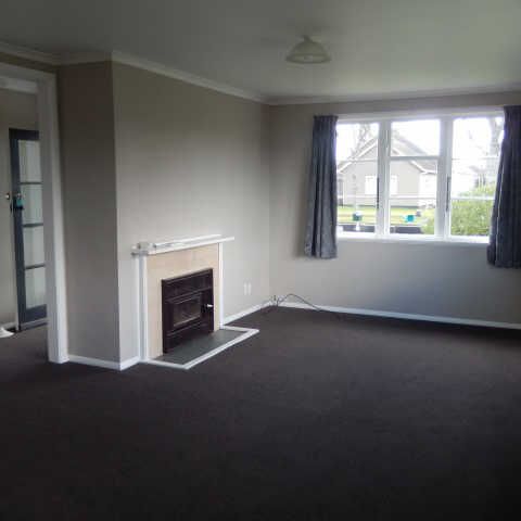 Spacious 4-Bedroom Family Home for Rent – $630 per Week Located in the sought-after suburb of Hamilton East, 3216, this property offers comfortable and convenient living for families or professionals alike. - Photo 1