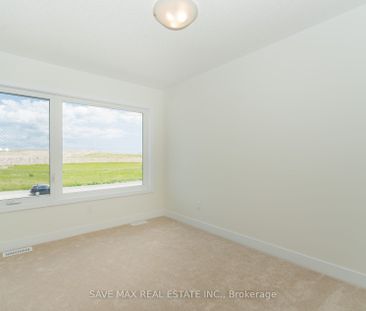 For Lease - 1082 Thompson Drive, Oshawa, Ontario - Photo 3