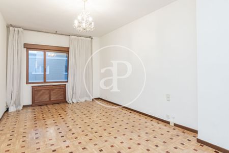 House for rent in Jerónimos (Madrid) - Photo 2