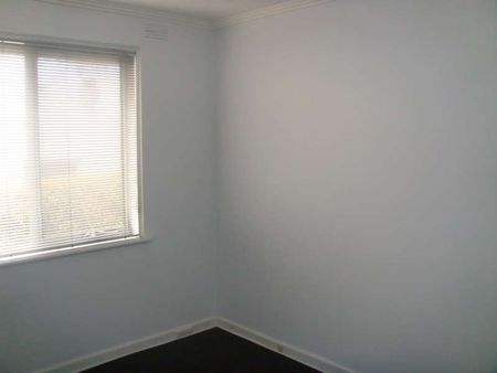 7/14 Fordholm Road, Hawthorn VIC 3122 - Photo 3