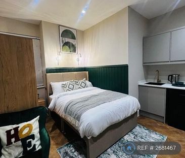 1 bedroom in a house share to rent - Photo 3