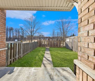 For Lease - 316 Mclevin Avenue, Toronto, Ontario - Photo 2