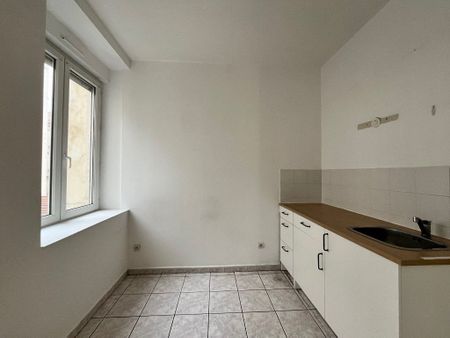 APPARTEMENT T2 A LOUER - Photo 2