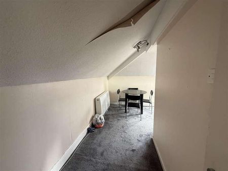 Station Road, Old Colwyn, LL29 - Photo 2
