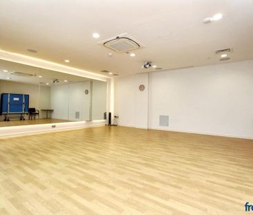 1 bedroom retirement property to rent - Photo 5