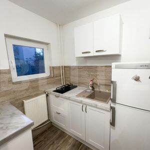 Garsoniera moderna, decomandata, 27 mp, zona: Expo Transilva - Fotografie 2