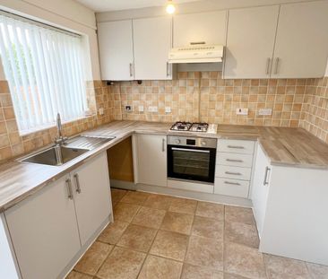 Cedar Bank Close, Firgrove, Rochdale OL16 3BZ - Photo 4