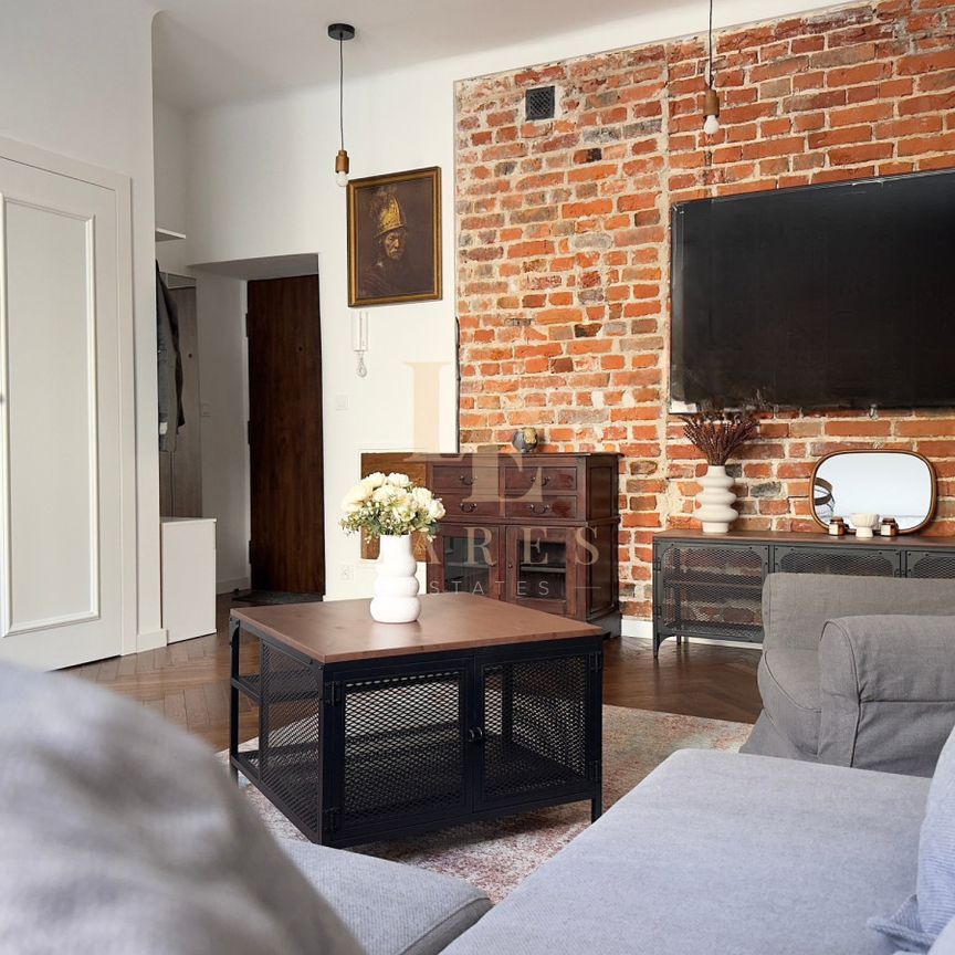 Klimatyczne mieszkanie przy placu Unii Lubelskiej - Photo 1