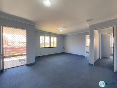 SHOALWATER LOCATION UPSTAIRS 2x1 UNIT !!!! - Photo 2