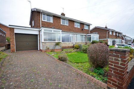 3 bedroom semi-detached house to rent - Photo 4