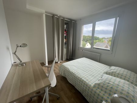 Location Maison 4 pièces 87m² CHANGE 53810 - Photo 2