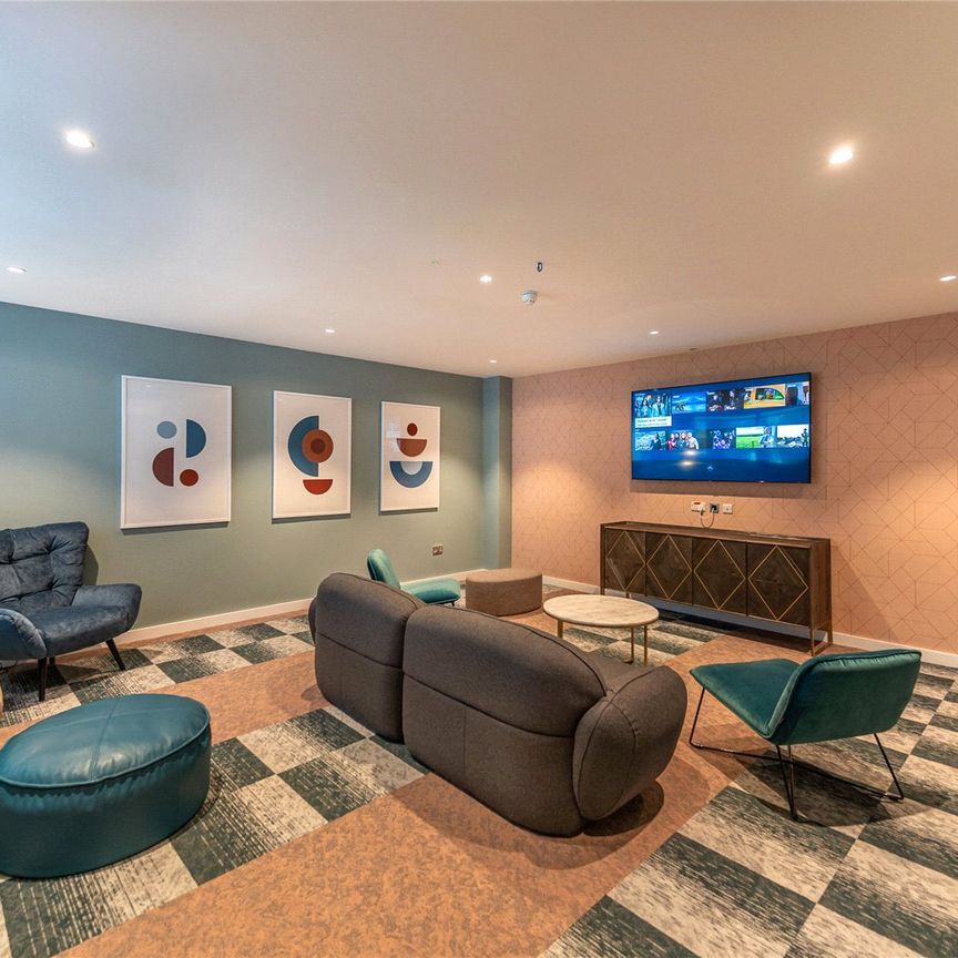 Swiss Cottage - Photo 1