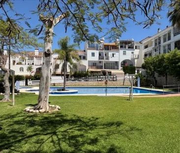 Alquiler de chalet adosado en Cortijo del Agua s/n - Photo 3