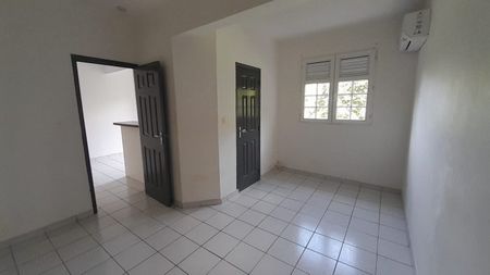 Appartement à louer, 2 pièces - Fort-de-France 97200 - Photo 5