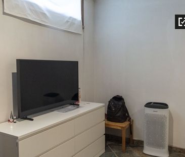 rome, Lazio 00128 - Photo 6