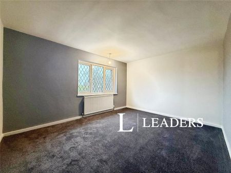 3 bedroom semi-detached house to rent - Photo 4