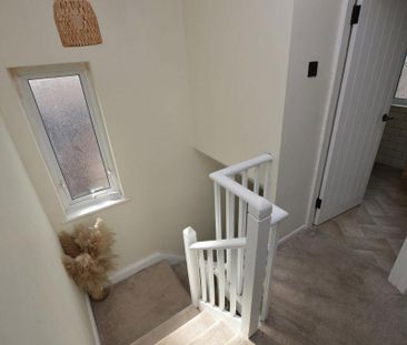 3 bedroom semi-detached house to rent - Photo 6