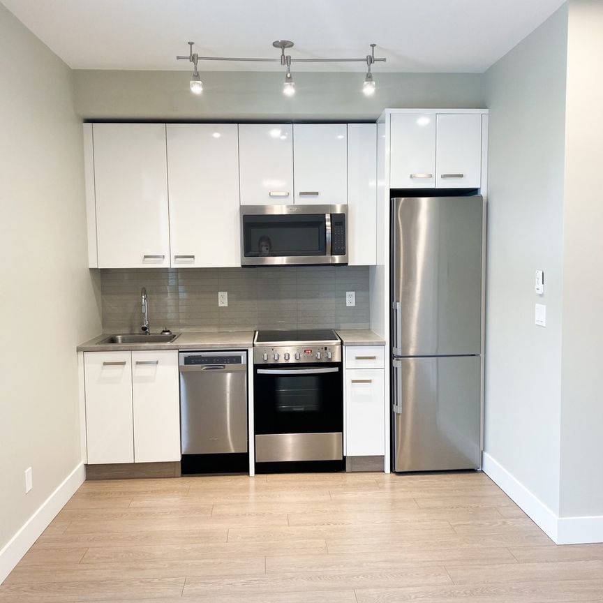 MARKET WAY APTS - 104 - MW104 - Photo 1