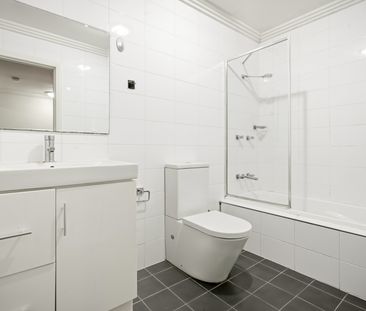 Good Size Townhouse With Fresh Updates Throughout! - Photo 4