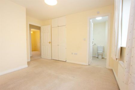 3 bedroom detached house to rent - Photo 5