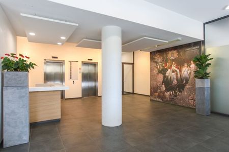 Appartement te huur: Koningin Wilhelminaplein 648 1062 KS Amsterdam - Photo 4