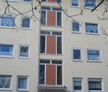 Zentral gelegene 3 ZKB mit Balkon, nahe Klinikum! - Photo 1