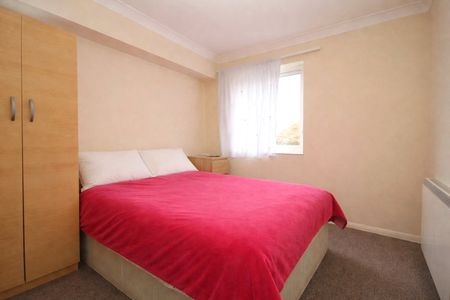 Mayday Road, Thornton Heath, CR7 7HP - Photo 2