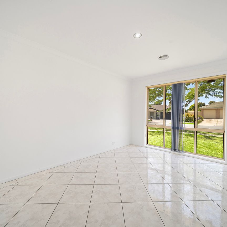 55 Lance Hill Avenue, Dunlop ACT 2615 - House For Rent | Domain - Photo 1