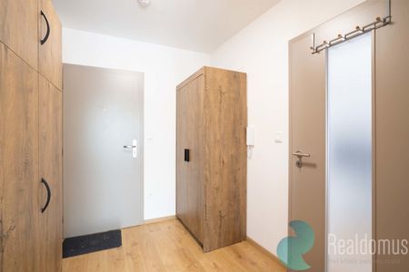 Pronájem bytu 1+kk a garsoniéry 26 m², Prašná 352, České Budějovice - Photo 2