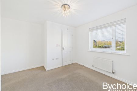 3 bedroom semi-detached house to rent - Photo 3