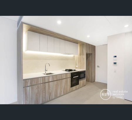 6207/32 Wellington Street, Bondi, NSW 2026 - Photo 2