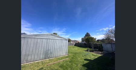 27 Leopold Crescent, Hampton Park, Vic 3976 - Photo 2