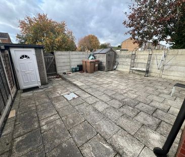 Terraced House to rent on - Photo 4