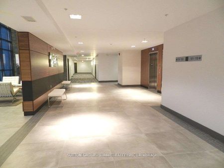 For Lease - 3170 Erin Mills Parkway Unit# 112, Mississauga, Ontario - Photo 4