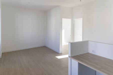 Location Appartement 3 pièces 52m² NICE 06100 - Photo 5