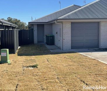 2/10 Rodgers Road, West Tamworth, NSW 2340 - Photo 1