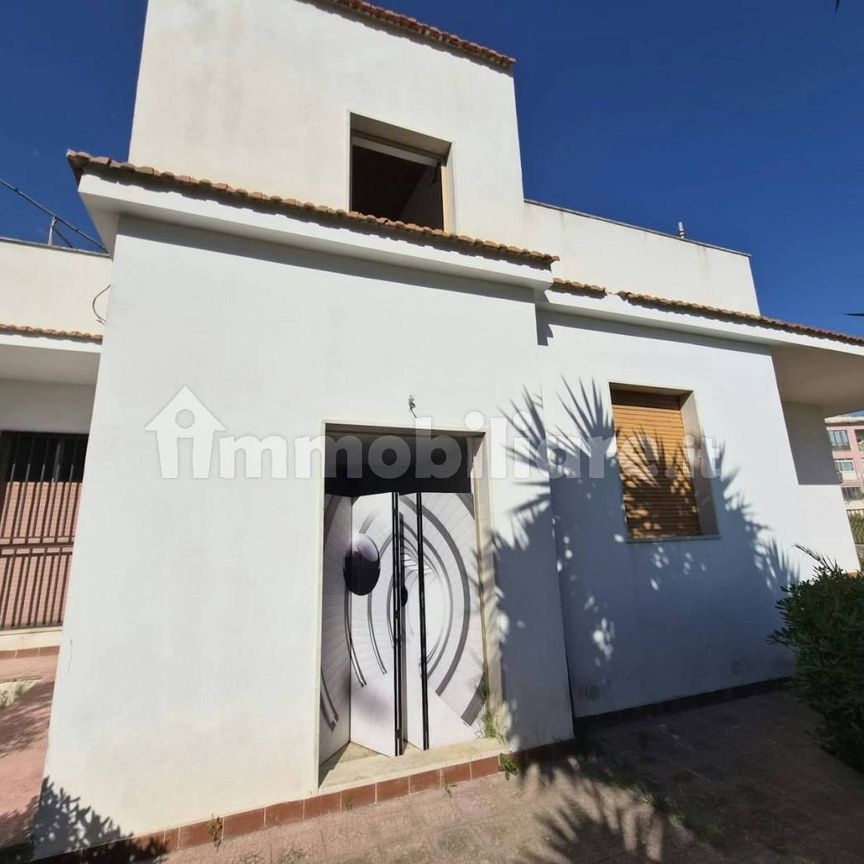Villa unifamiliare via Calabria 46, Grottasanta - Tunisi, Siracusa - Photo 1