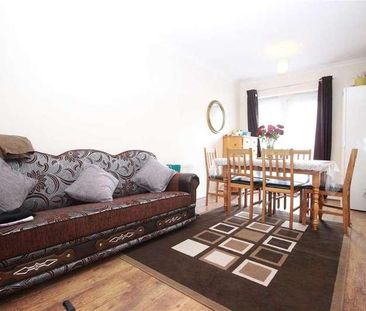 Kingston Road, Romford, RM1 - Photo 2