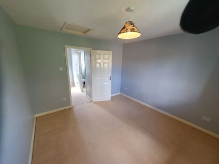 One Bedroom Mid-Terrace ‘Chase’ design house with garden and parking - Photo 3