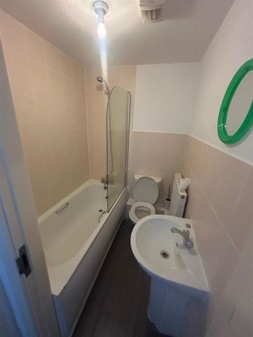 1 bedroom apartment to rent - Photo 5