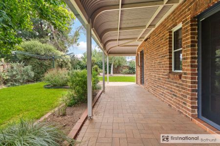 10 Trinity Drive, 2795, Kelso Nsw - Photo 2