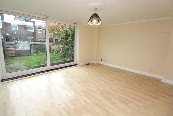 3 bedroom terraced house to rent - Photo 1