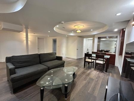 For Lease - 187 Redstone Road, Richmond Hill, Ontario - Photo 2