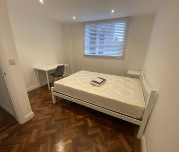 3 bedroom apartment to rent - Photo 3